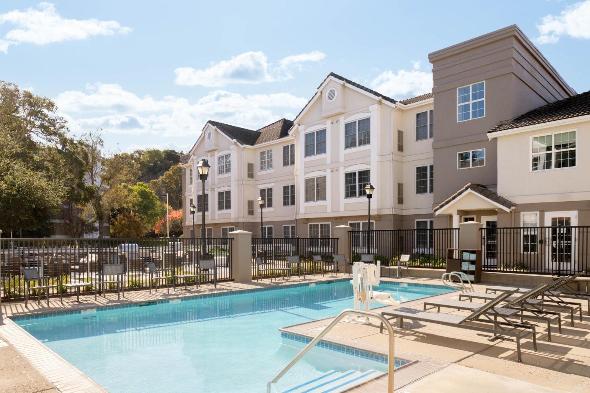 Residence Inn Pleasanton Exterior photo
